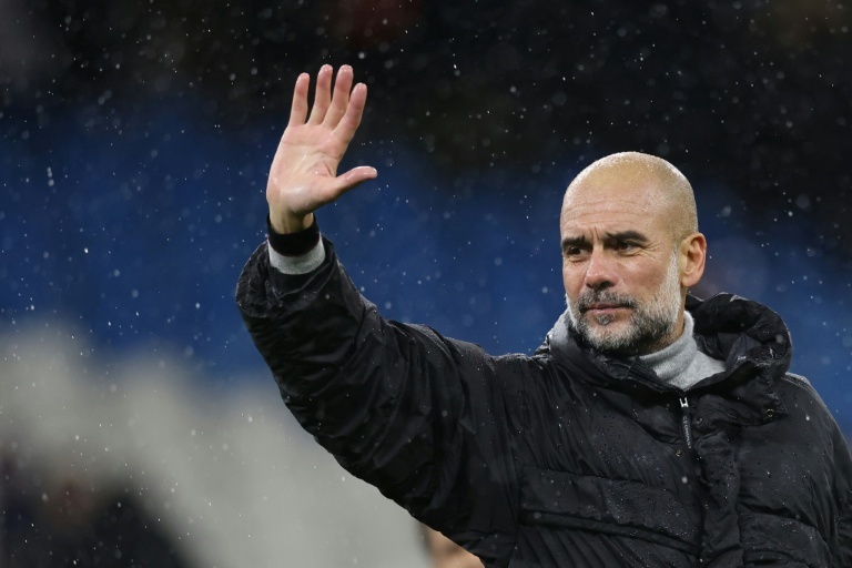 Guardiola 'enthousiasmé' par l'avenir de Man City, pas d'idée de départ