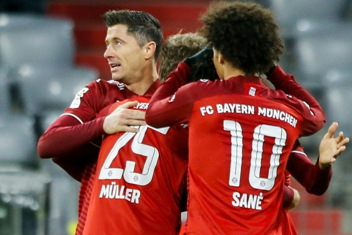 Bayern part Leipzig in 5-intention mystery to drag clean at top
