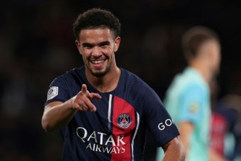 Paris Saint-Germain travel to Reims on Saturday in a top-of-the-table showdown, providing the perfect setting for Warren Zaire-Emery to stake a claim for a starting berth with France.