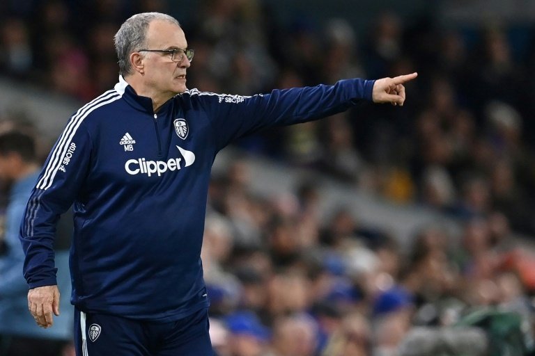 Keeping Leeds in Premier League is an 'obligation': Bielsa