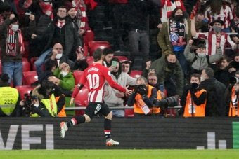Iker Muniain's penalty gave Athletic Bilbao a 3-2 win after extra-time against Barcelona. AFP
