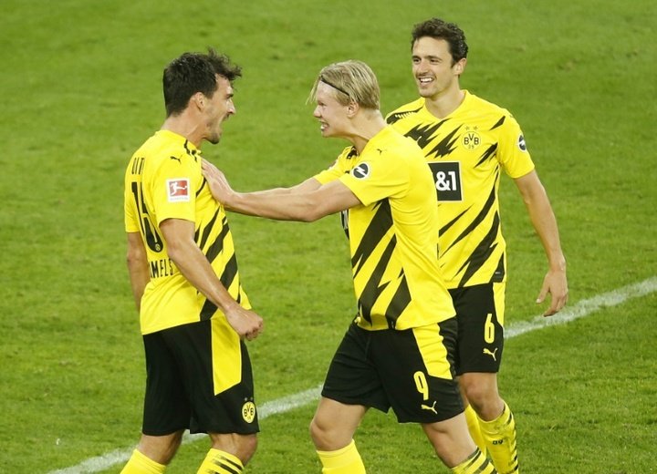 Dortmund star Haaland out until January, but Hummels hopeful