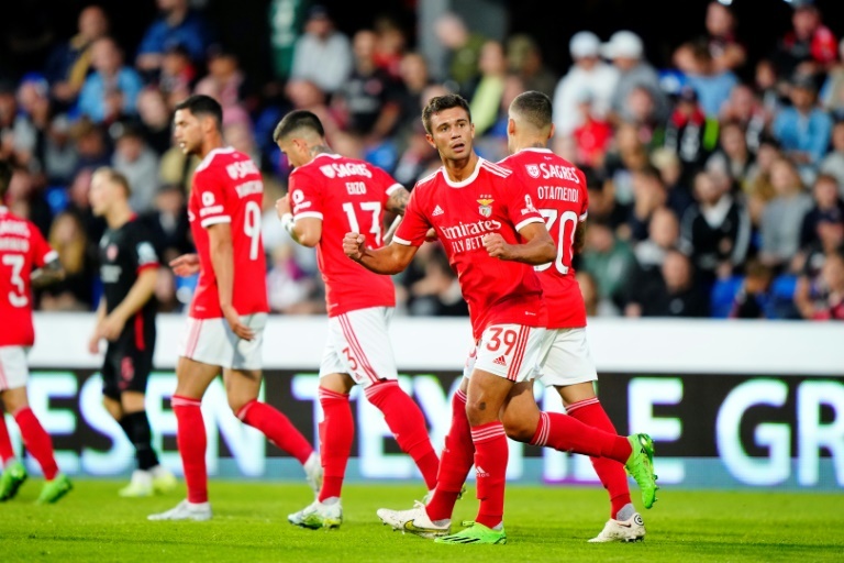 Benfica, Kyiv, Eindhoven and Rangers into Champions League play-offs