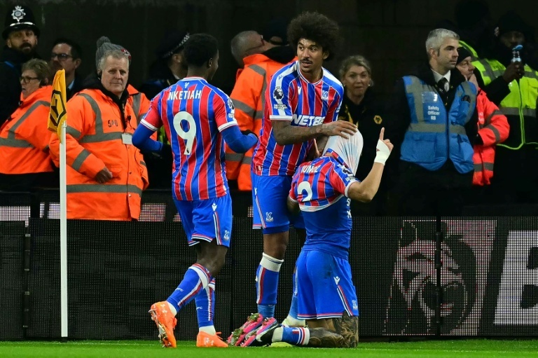 Salah's future in focus as Liverpool face Brighton