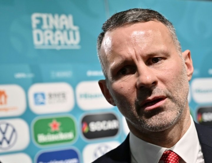 Wales' best chance is 'if Italy play the reserves', says Giggs