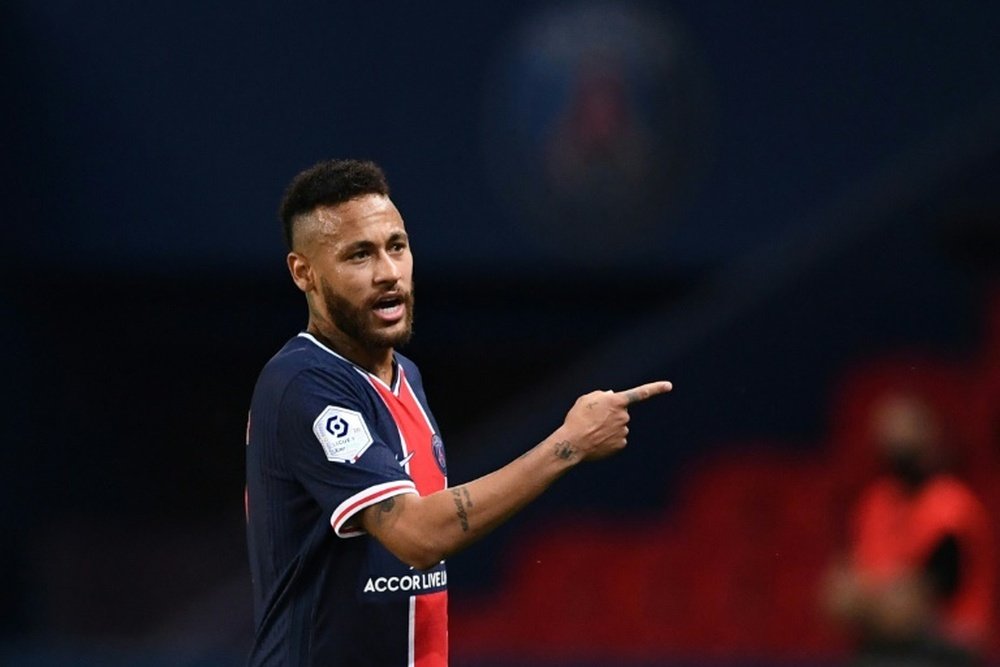 Neymar back but problems persist for PSG