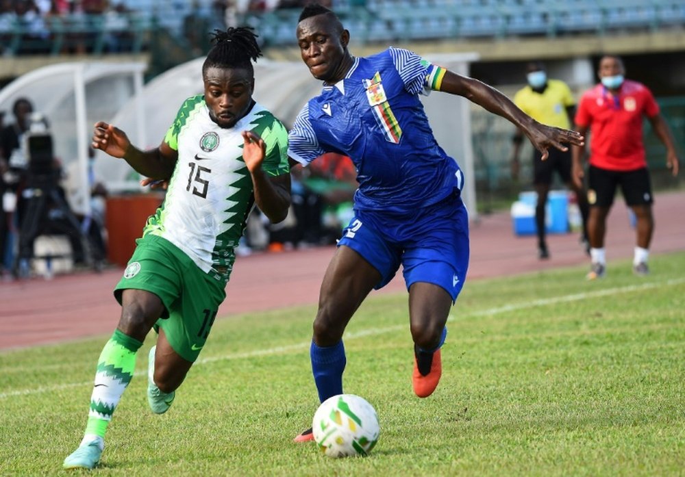 Moses Simon of Nigeria and Saint-cyr Ngam-Ngam of the Central African Republic. AFP