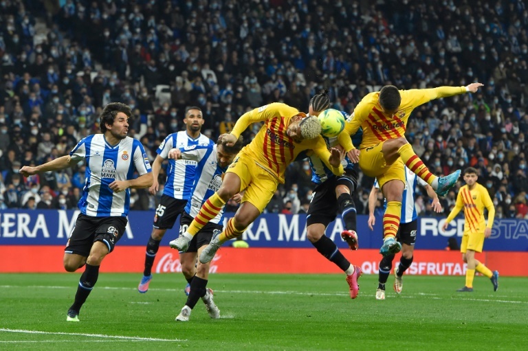 ï»¿Araujo damage blow for Barca before Napoli conflict