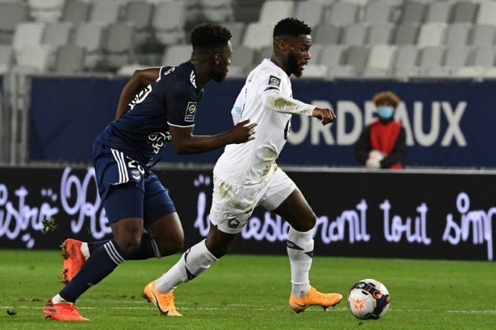 Lille stretch lead and increase pressure on Lyon, PSG