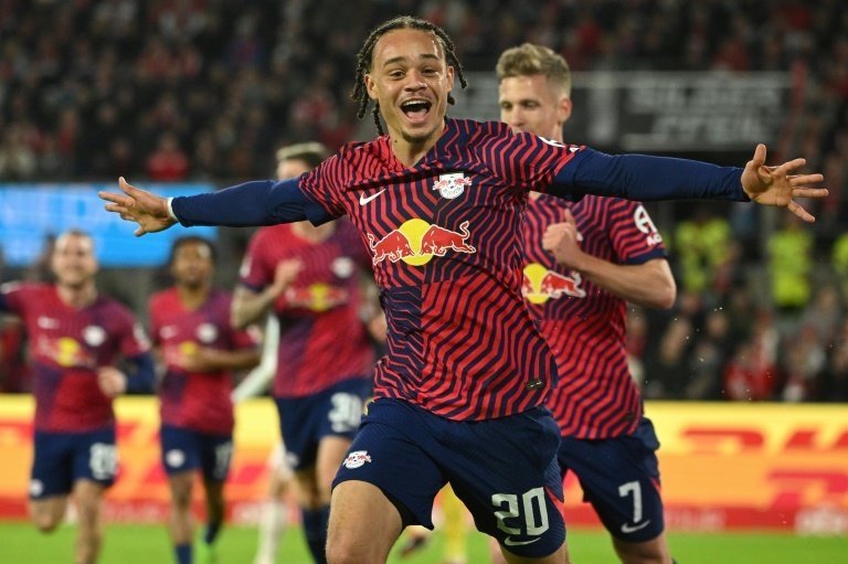 A goal and an assist from Xavi Simons and a Lois Openda brace helped RB Leipzig thump Cologne 5-1 away on Friday to leapfrog Borussia Dortmund into the top four.