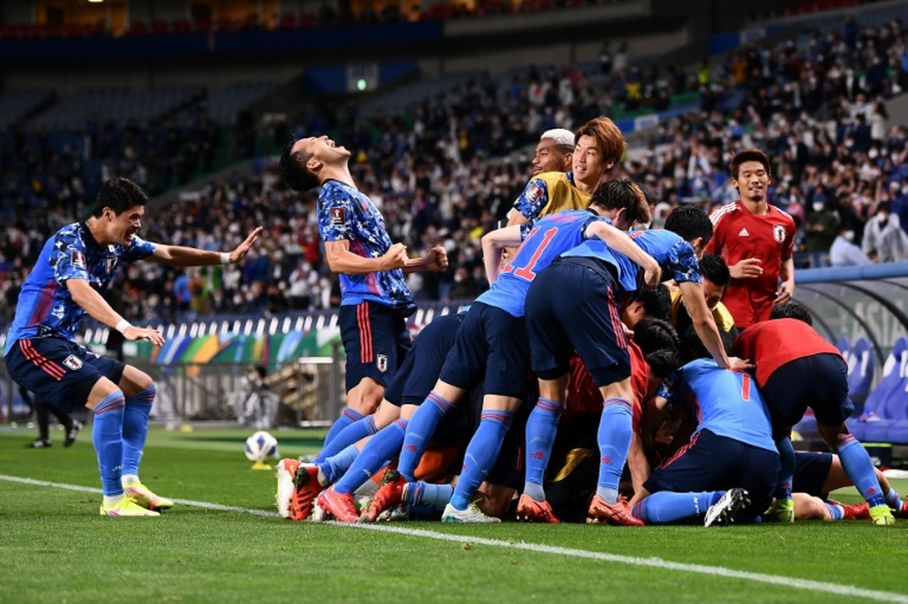 Japan revive World Cup hopes, South Korea frustrated by Iran
