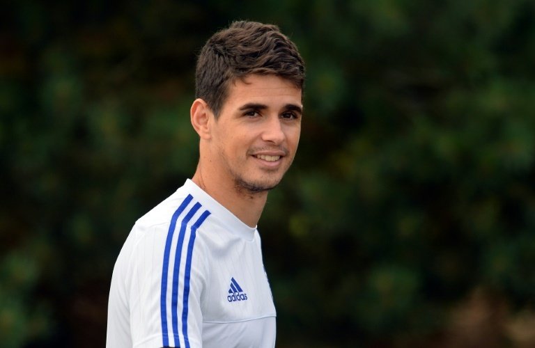 Brazilian midfielder Oscar is set to smash the Asian transfer record with a reported 60 million euros deal with Shanghai SIPG
