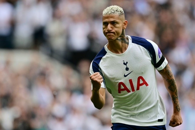 Richarlison stars as Spurs boss Frank seals first win