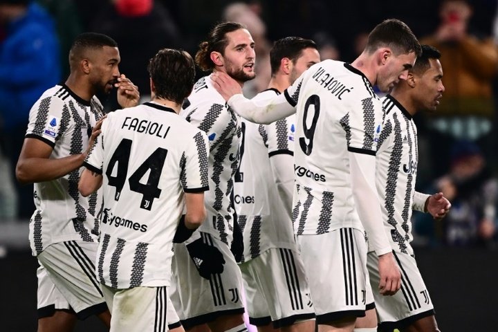 Rabiot fires Juventus past Samp, Roma's top four hopes dented