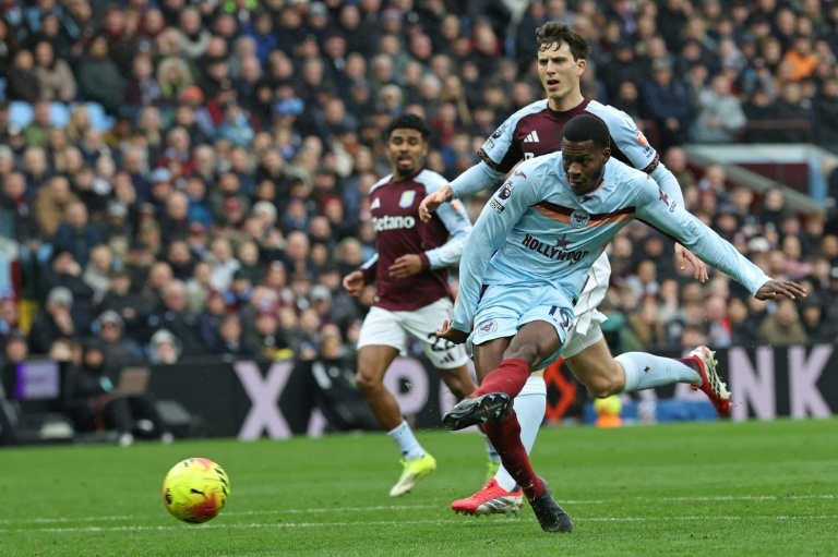 African players in Europe: Ouattara dents Villa title hopes