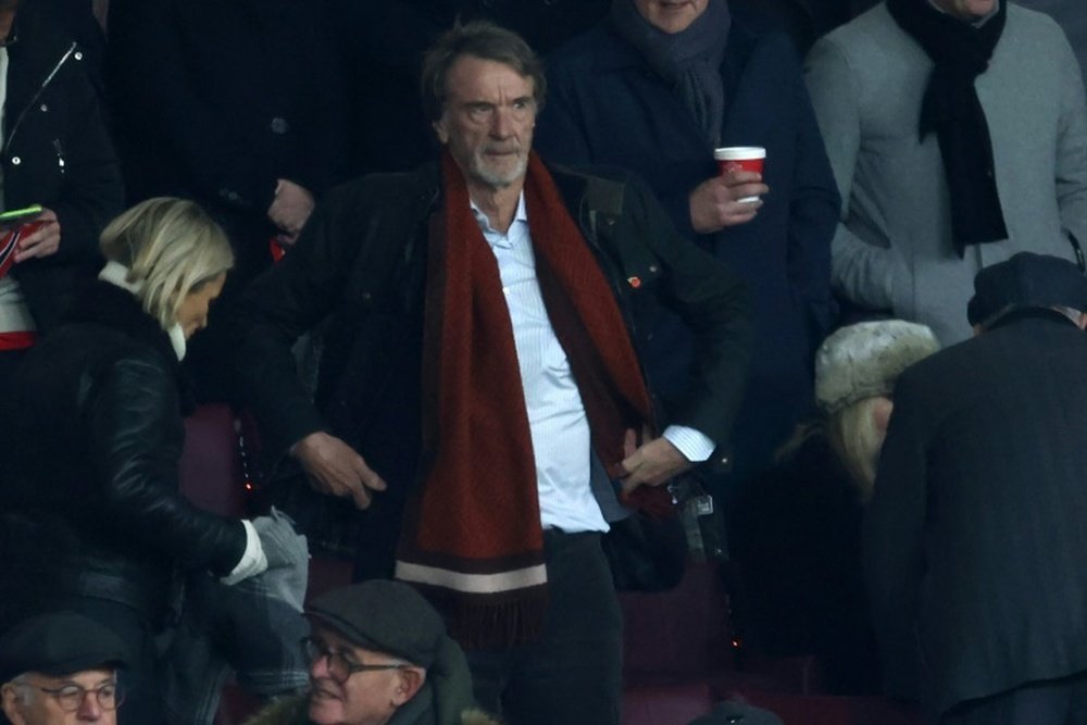 Ratcliffe's (C) purchase of a minority stake in Manchester United was completed on Tuesday. AFP