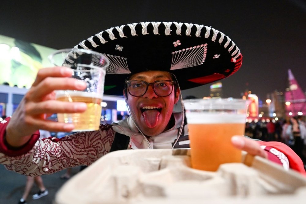 Fans give frothy welcome to first World Cup beers. AFP
