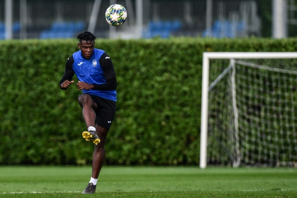 Atalanta formally sign Colombian ace Zapata. AFP