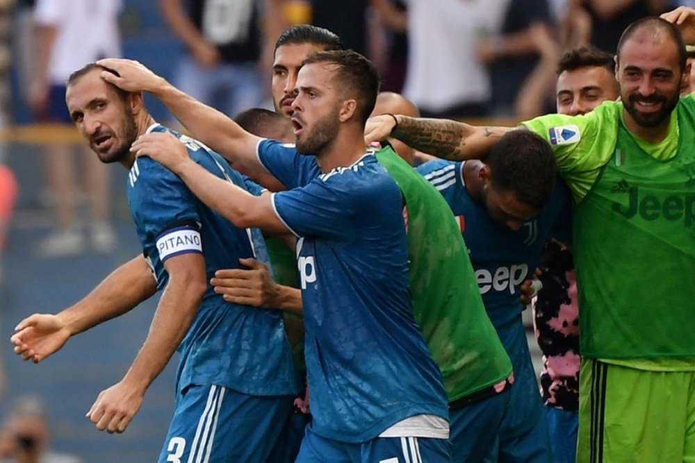 Chiellini gets Juventus off mark as Napoli win Tuscany thriller