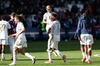 Record eight-time winners Lyon will face holders Barcelona in the final of the Women's Champions League next month after beating Paris Saint-Germain 2-1 away on Sunday to win their semi-final tie 5-3 on aggregate.