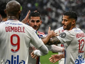 Lyon's French-Algerian midfielder Houssem Aouar, who has been capped once by France, said Thursday he was switching allegiance and will now play for Algeria.