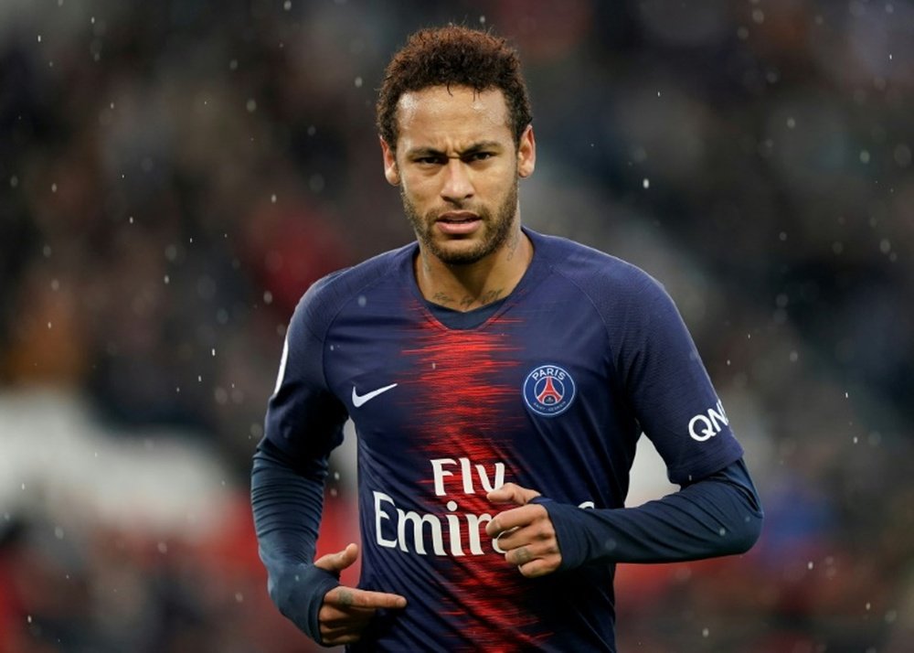 Neymar will stay at PSG for a third season. AFP