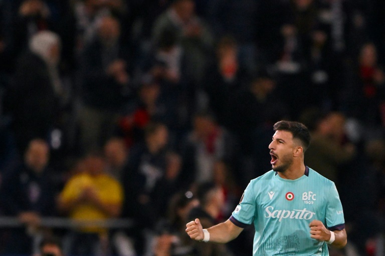 Napoli's title defence creaking ahead of clash with rivals Inter
