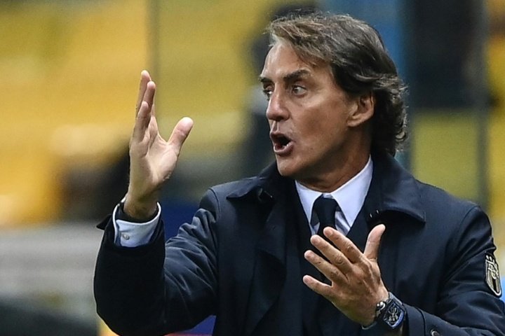 Mancini names injured Verratti, Sensi in Italy's Euro 2020 squad