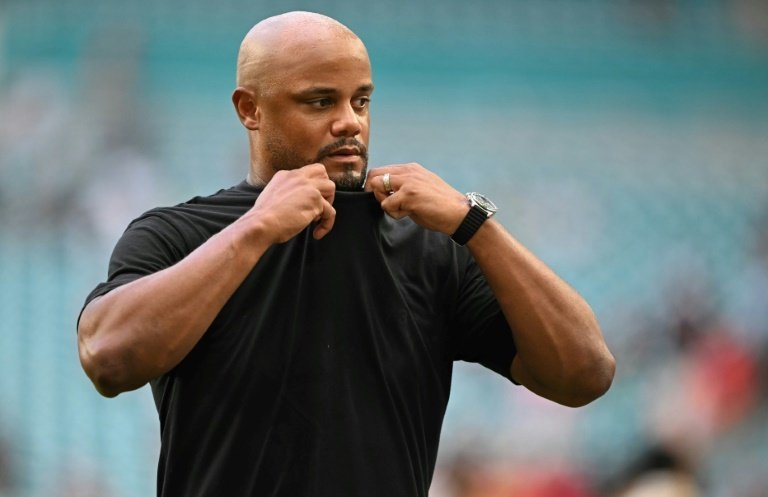 Vincent Kompany praises Bayern's constant threat