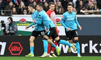Florian Wirtz scored after 84 seconds as Bayer Leverkusen made it 38 games unbeaten in all competitions with a 3-2 victory in Freiburg on Sunday.