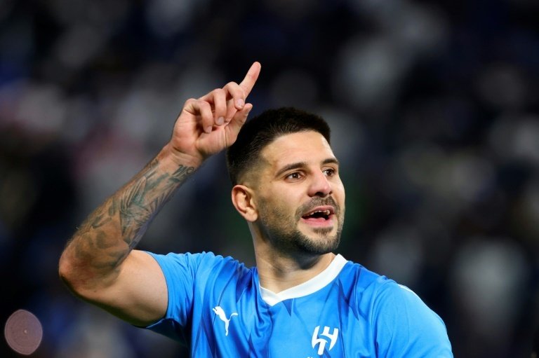 Mitrovic misses Al Hilal training with irregular heart beat