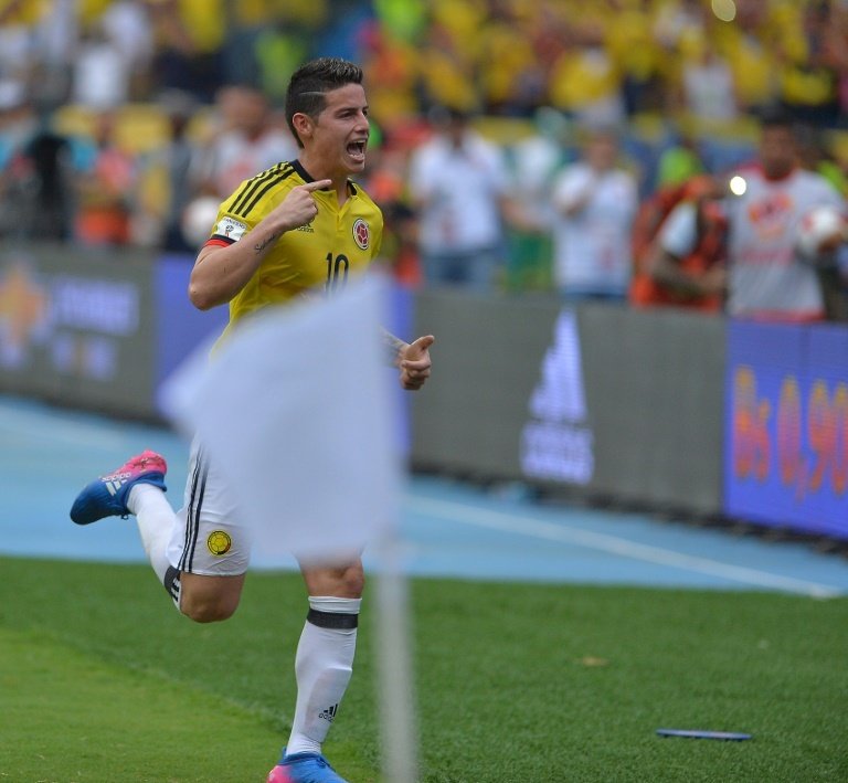 Colombias midfielder James Rodriguez gave the middle finger to journalists