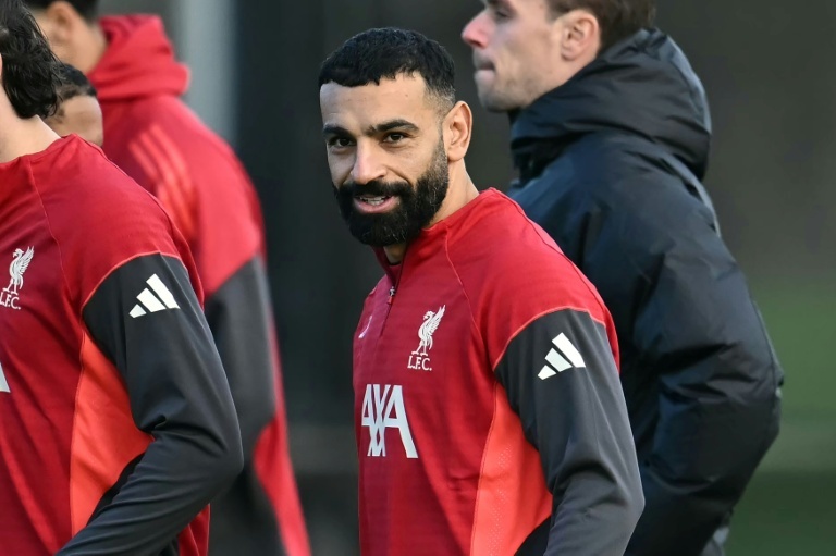 Liverpool : Slot s'entretiendra avec Salah