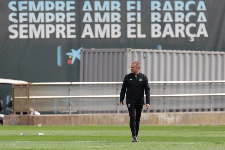 Barcelona will play in honour of late doctor, says Flick