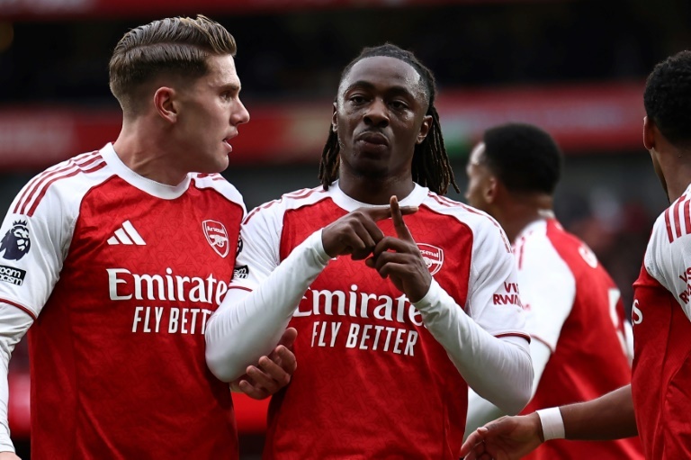 Eze haunts Palace as Arsenal bolster title charge