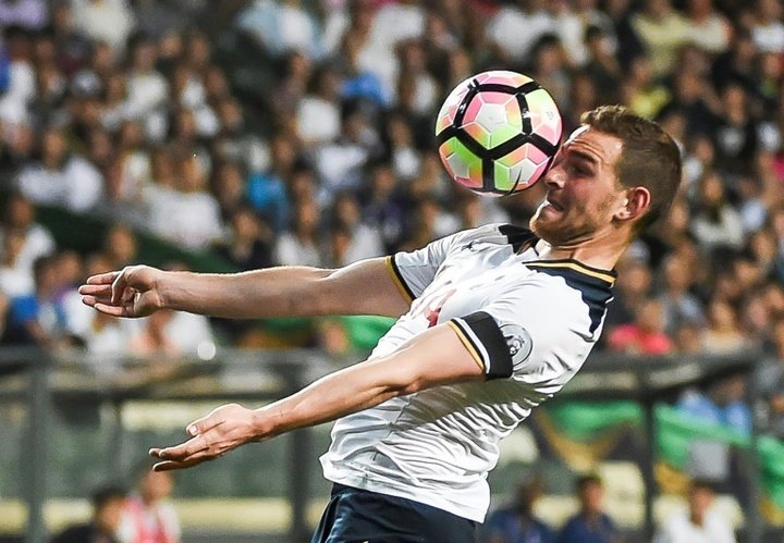 Spurs' Janssen signs for Mexico's C.F. Monterrey