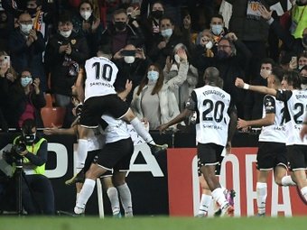 Valencia defeat Athletic Bilbao to attain Copa del Rey final
