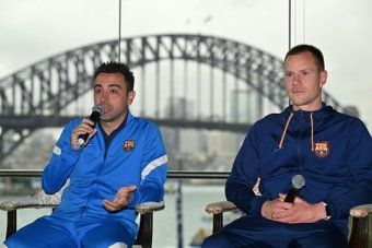 Xavi says Barcelona want rebuild but silent on Lewandowski