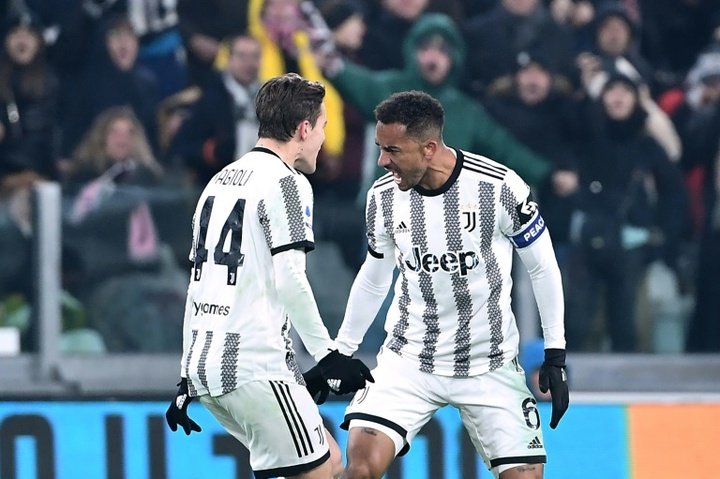 Juventus held by Atalanta in six-goal thriller after points deduction