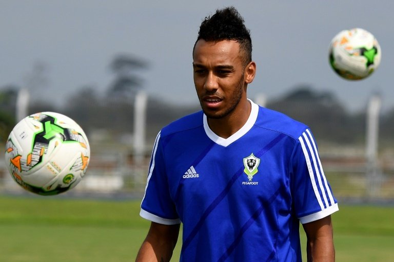 Pierre-Emerick Aubameyang trains with Gabon. AFP
