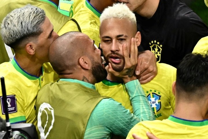 Neymar equals Pele's record of 77 Brazil goals