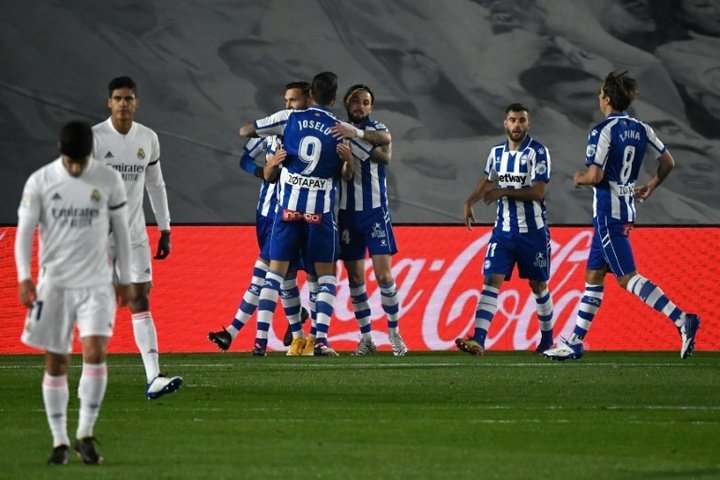 Lucas Perez and Joselu give Alaves shock win at Real Madrid