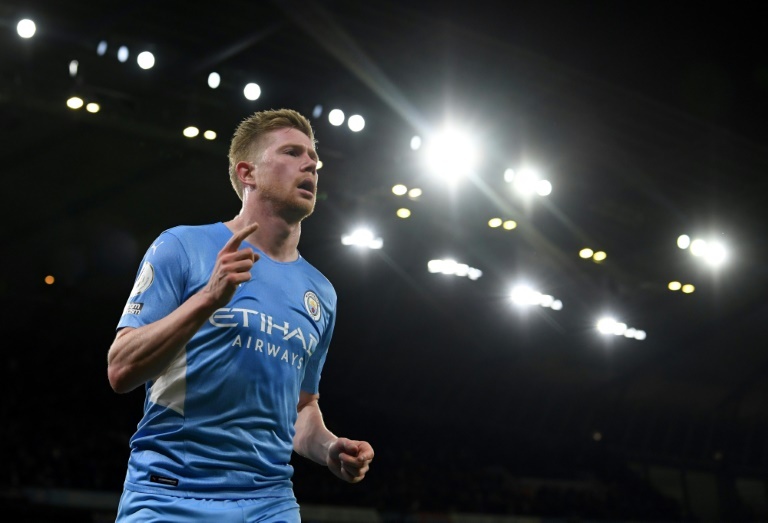 ï»¿Data weighs closely as football transfer window opens