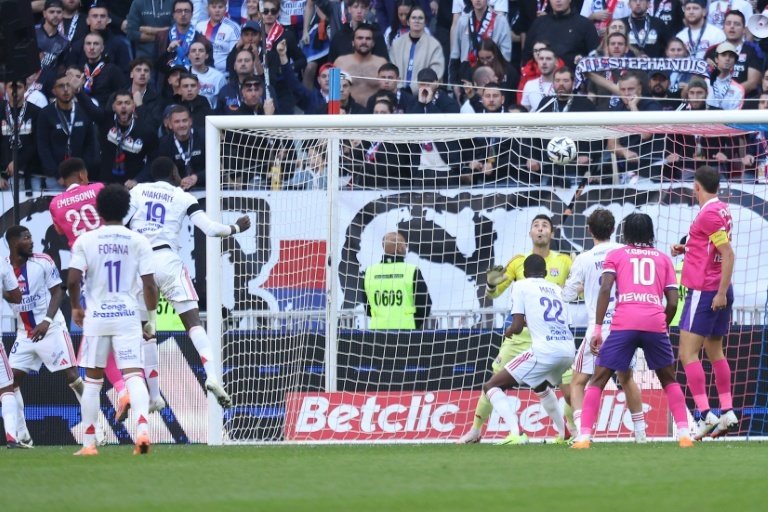 Lyon sunk by late Toulouse winner in Ligue 1