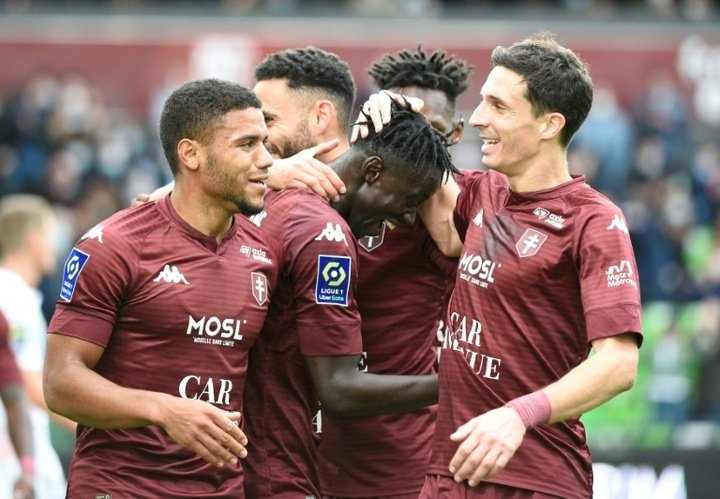 African players in Europe: Senegalese forward Niane fires first hat-trick