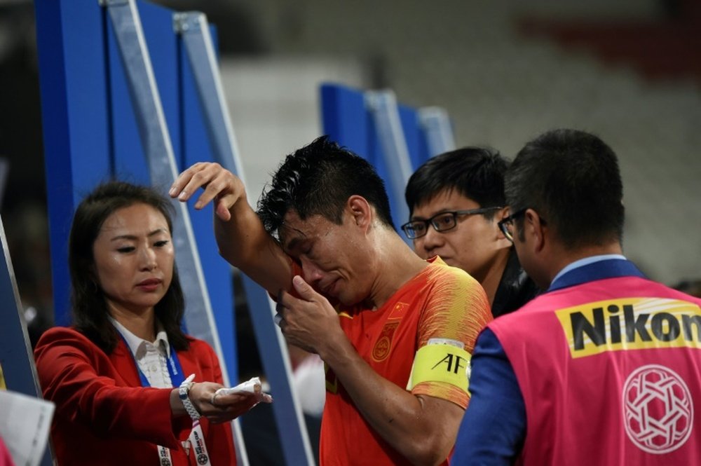 China's cash-strapped Guangzhou name Zheng Zhi as player-coach