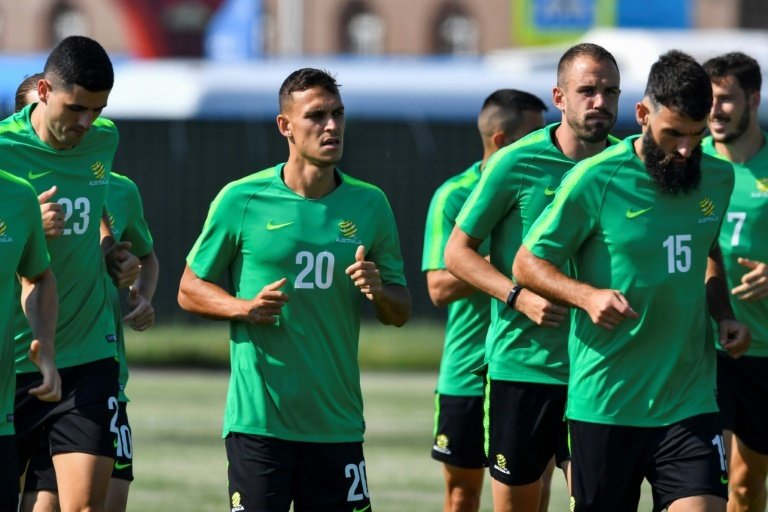 Trent Sainsbury (C) is seen as a strong contender to be the new Socceroos captain. AFP