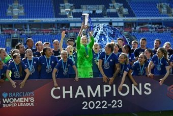 Chelsea manager Emma Hayes said the drinks were on her after a 3-0 win at Reading on Saturday secured a fourth consecutive Women's Super League title.