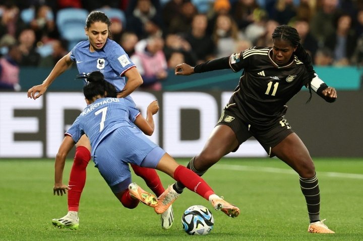 Shaw sent off as Jamaica hold France to goalless draw