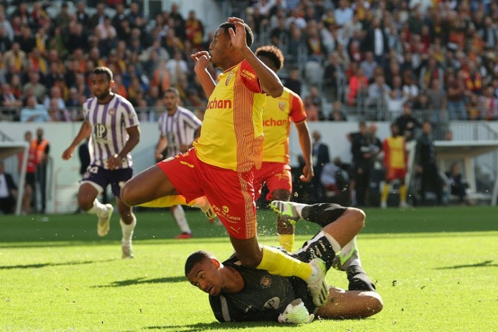 Lens entertain Arsenal early next month at home. AFP